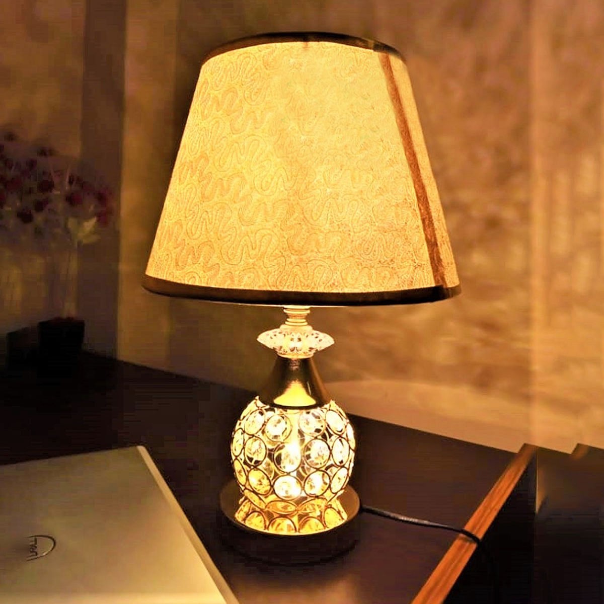 Modern Transparent Bedroom K9 Crystal Table Lamps 110-240V High 40Cm Wide 21Cm